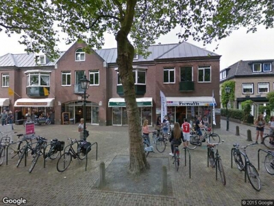 Plein 5, Houten